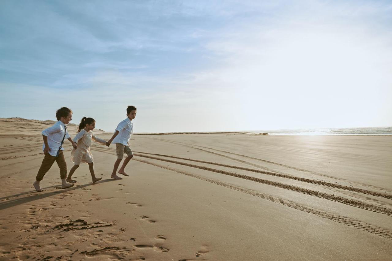 Hotel Le Golf D'Essaouira & Spa Esterno foto Family at the beach